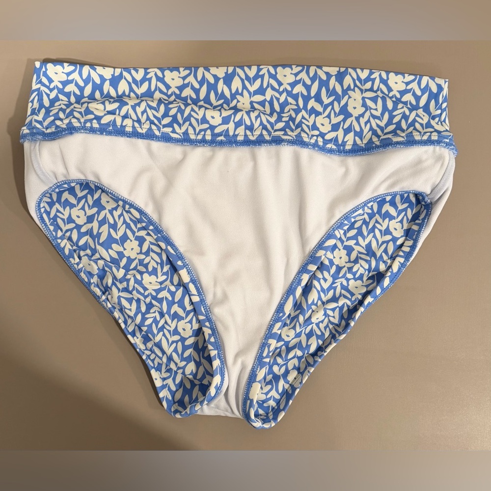Draper James Summer Picnic Ruffle Bikini Set Blue Floral UPF50 Adjustable Straps - Picture 3 of 7